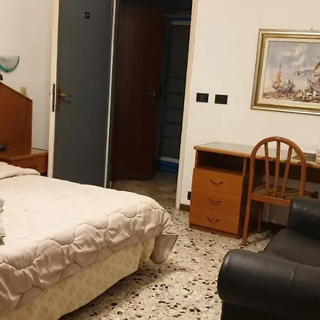 Hotel Ristorante Roma 2*